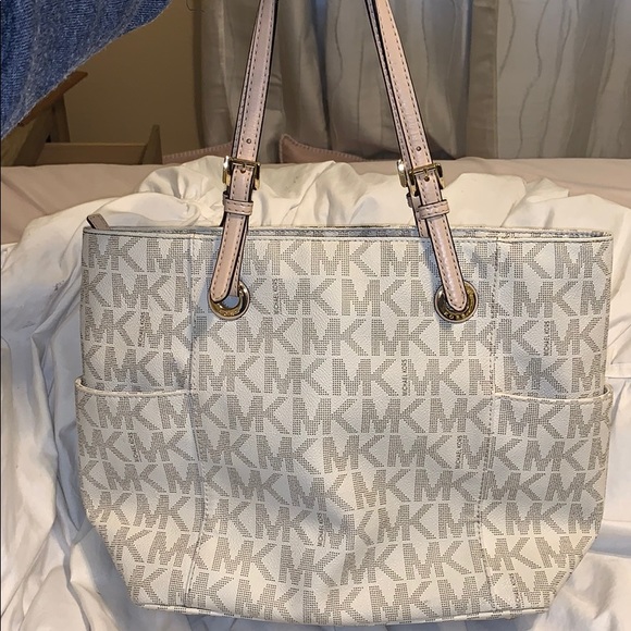 Micheal Kors purse and wallet set - Picture 6 of 7